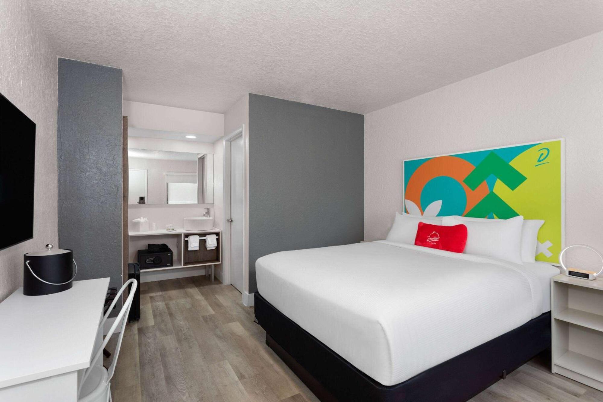 Developer Inn Express Fundamental, A Travelodge By Wyndham Kissimmee Exterior foto